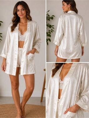 Victoria’s Secret Satin Robe M/L Ivory Champagne Vintage Lingerie Kimono